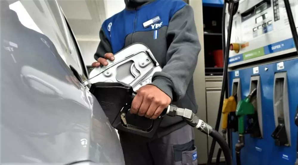 Aumeto de combustible: Infinia Diesel a $230 en la Provincia