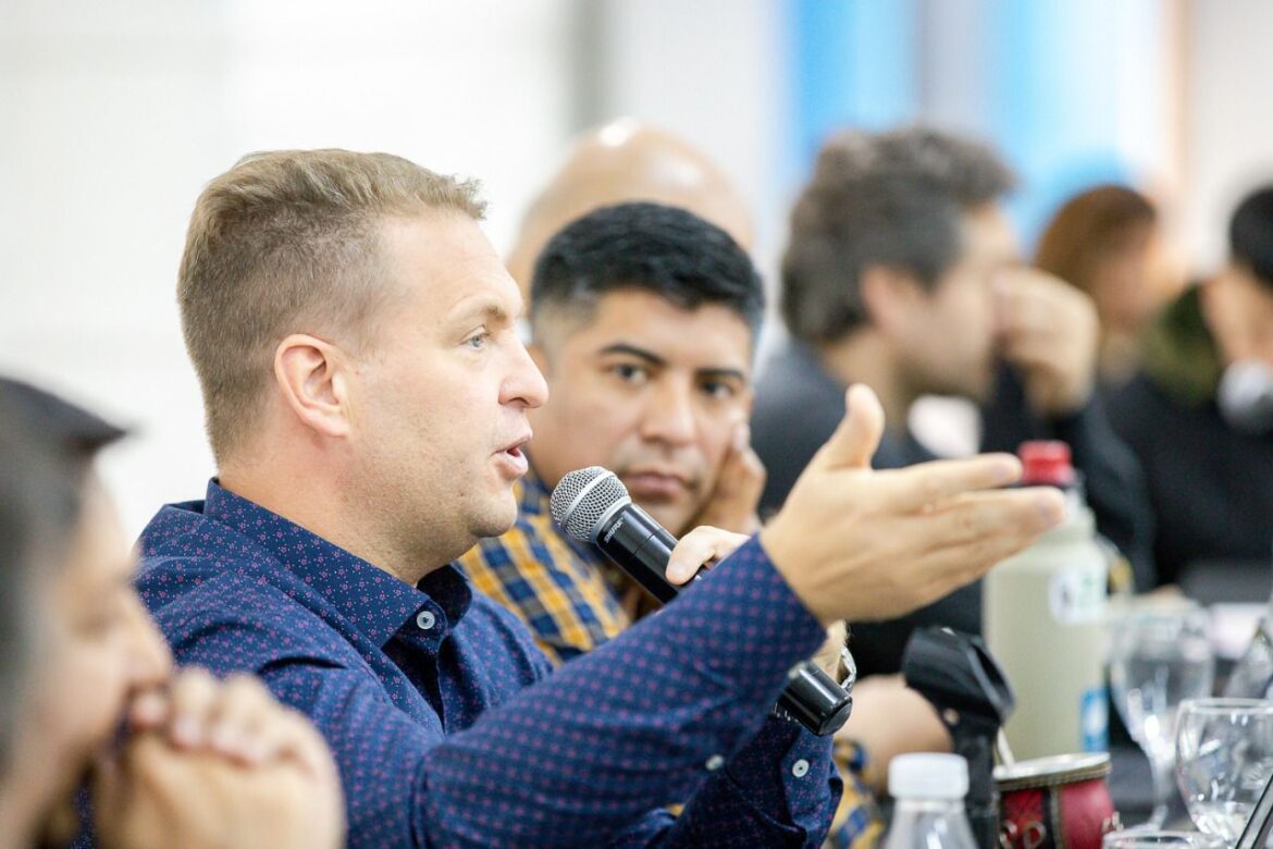 “Antes de otorgar más licencias hay que hacer un estudio de mercado”, dijo Von der Thusen