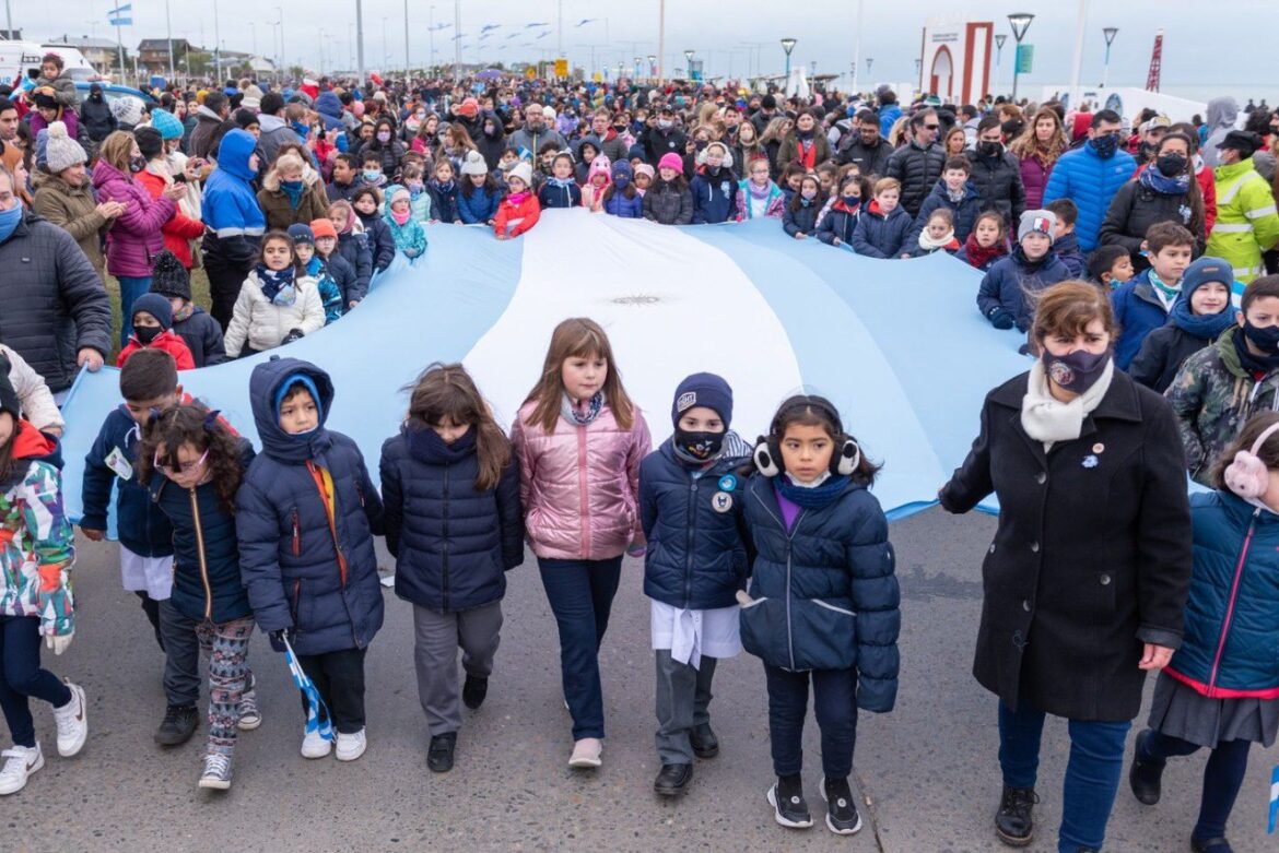 Siguen abiertas las inscripciones para participar del desfile del 2 de abril