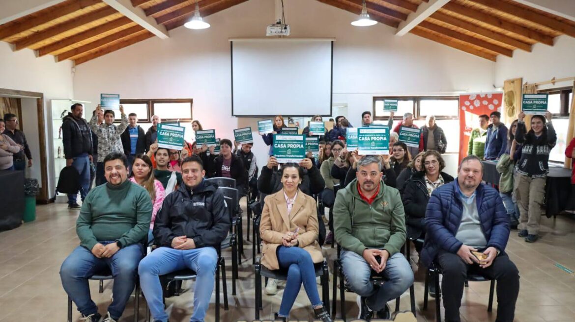 Reconocimiento histórico a nacidos y criados en Tolhuin