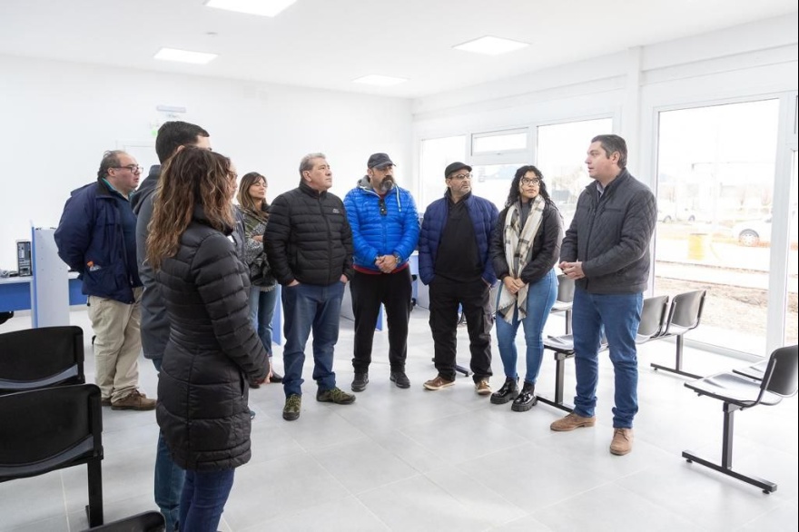 Pérez recorrió junto a vecinos el Centro de Atención Vecinal del Barrio Malvinas Argentinas