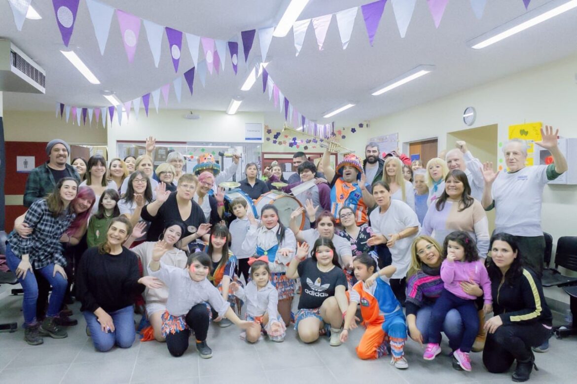 Gran convocatoria en “La Noche de los CAPS” con diversas propuestas para mujeres