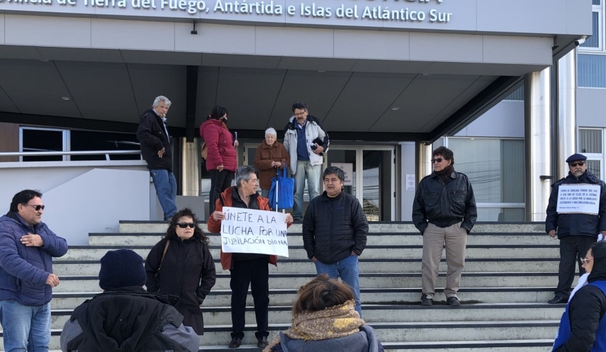 900 jubilados municipales son afectados por mala liquidación de haberes en la provincia