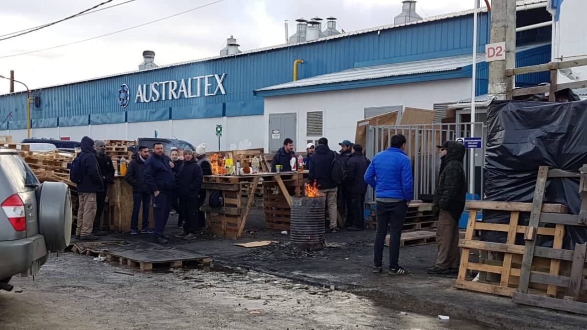 Textiles convocan a manifestarse el 30 de julio ante la incertidumbre del sector