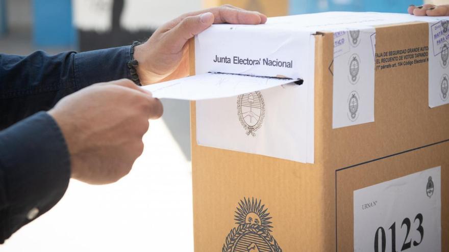 Arranca la prohibición de publicar encuestas o sondeos de opinión de cara a las PASO
