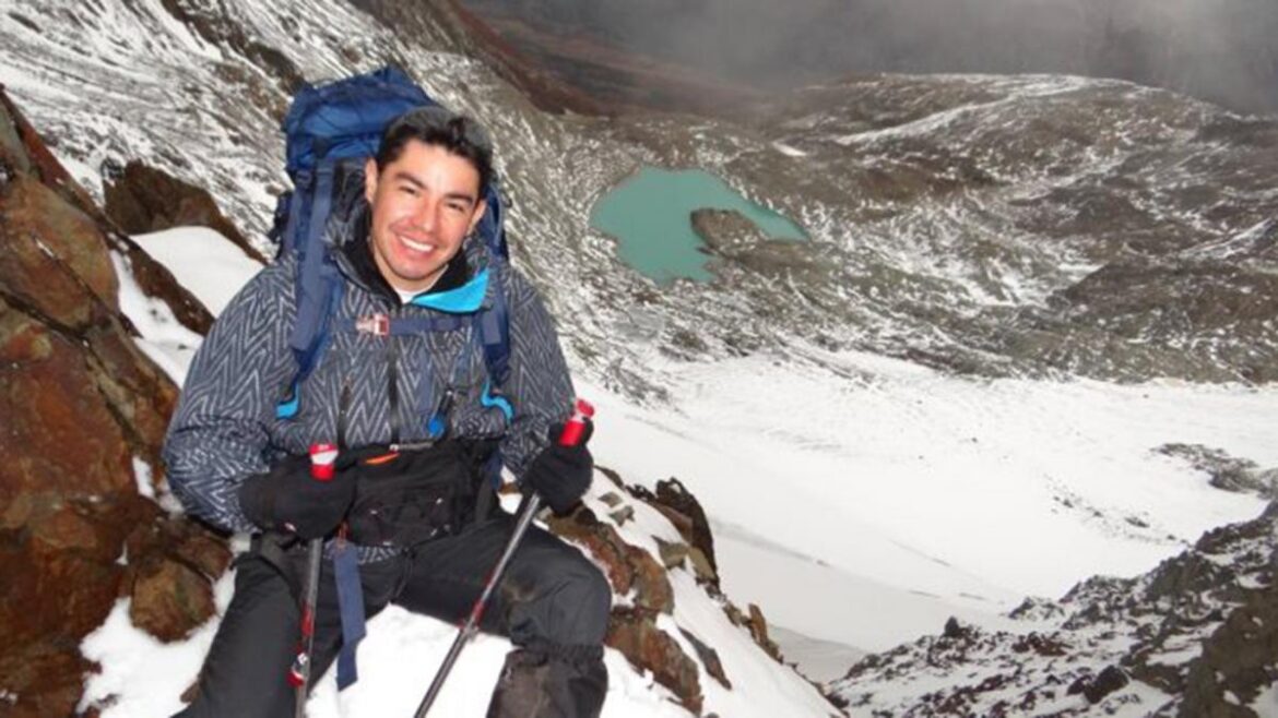 Un mes se cumple desde que Elio Torres inició su travesía por Península Mitre