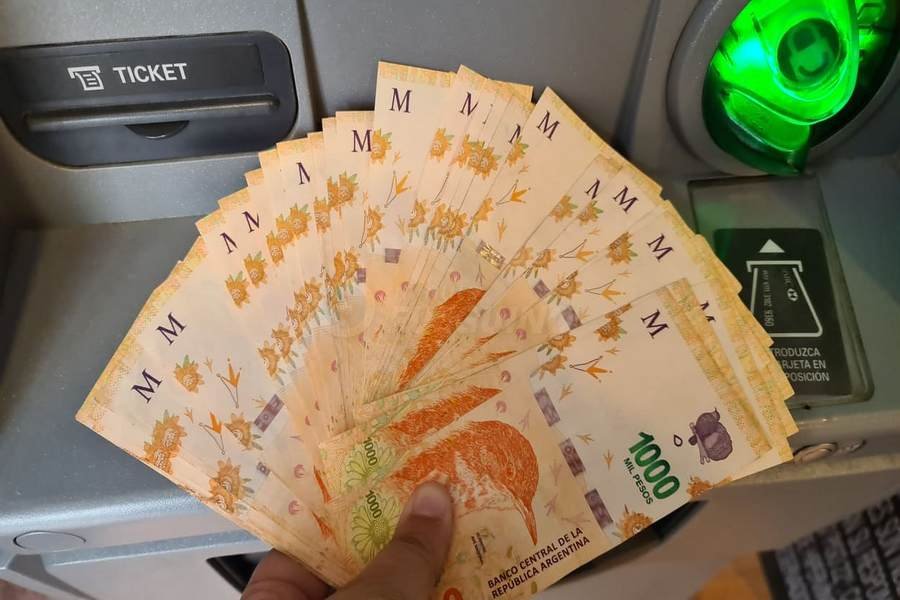 Este sábado 5 se acreditarán los sueldos de estatales fueguinos con aumento del 8,5%