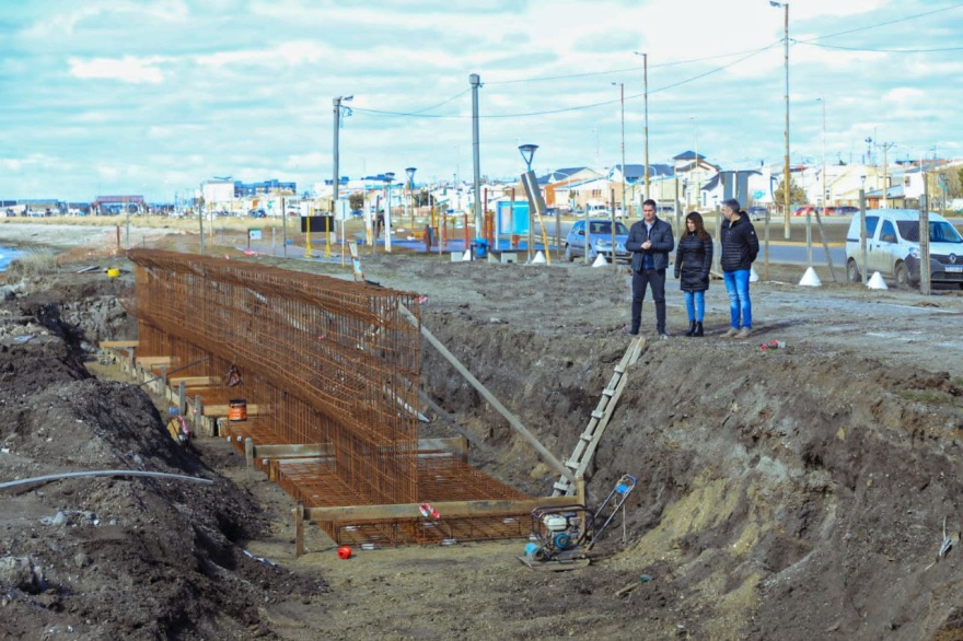 Retoman la segunda etapa de la obra del muro y paseo costanero en Río Grande