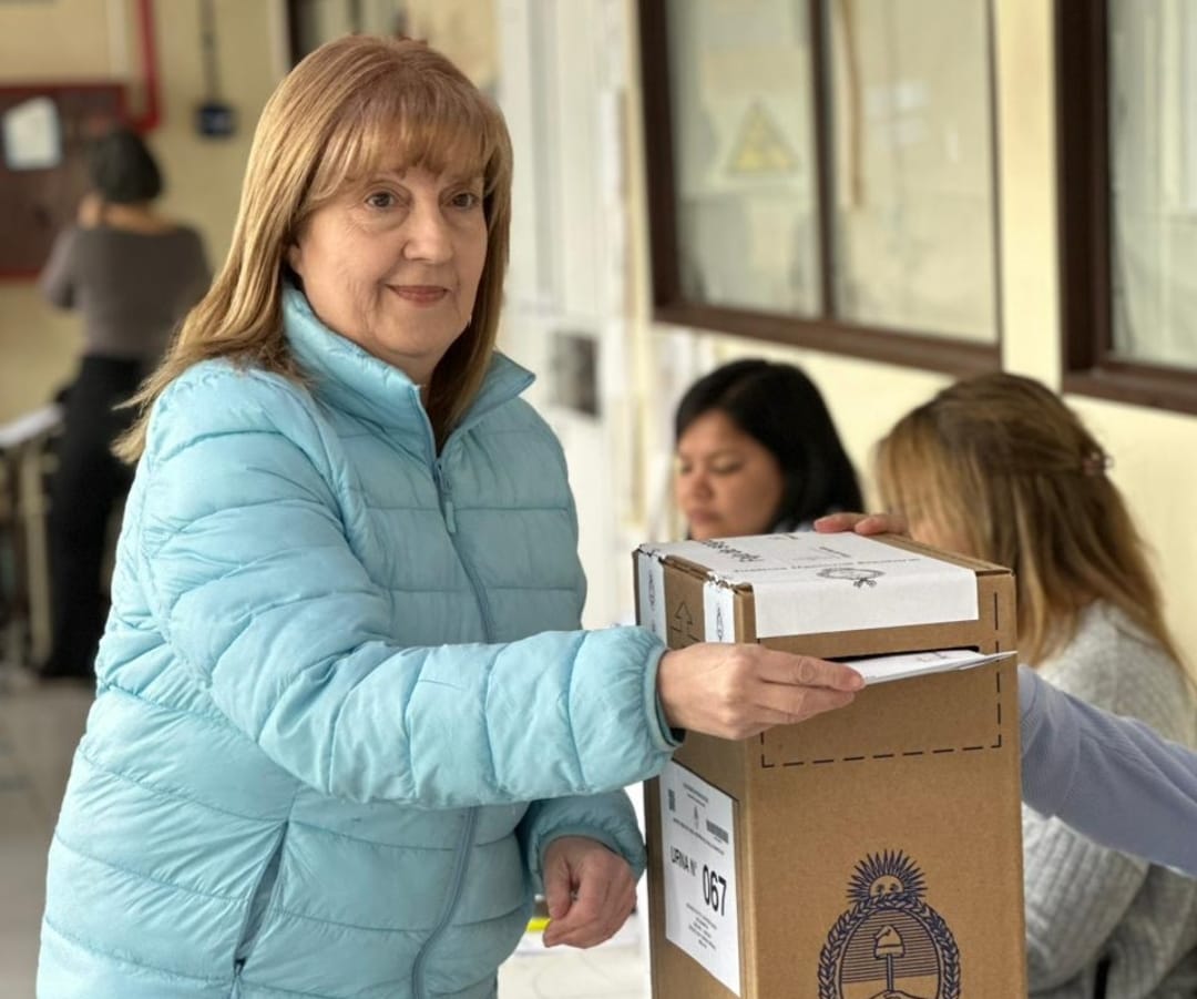 “Chispita” Fadul emitió su voto y agradeció el acompañamiento de los fueguinos