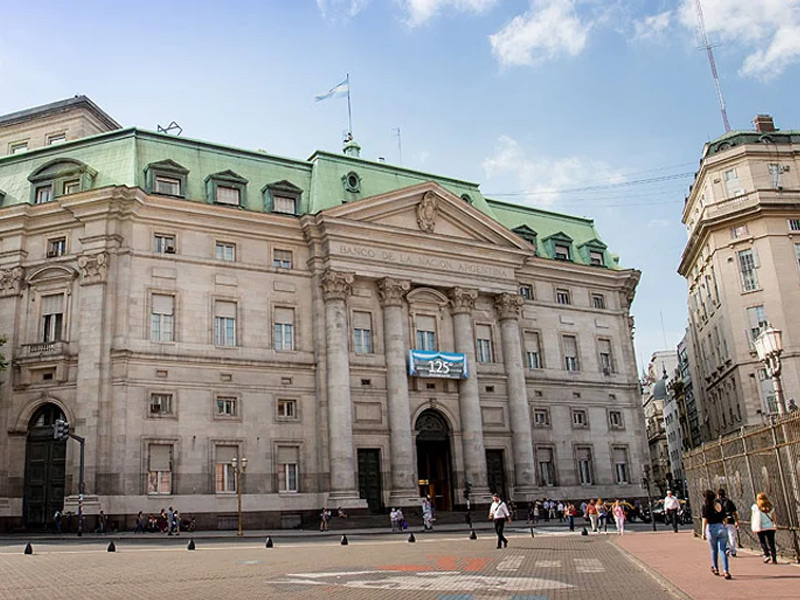 Hubo amenaza de bomba en la sede central del Banco Nación