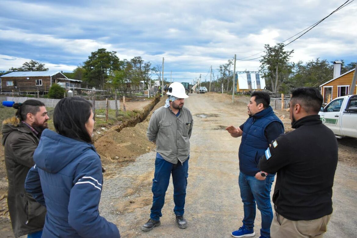 Tolhuin: Avanza la obra de gas en los barrios Campo de Doma y Ex Matadero