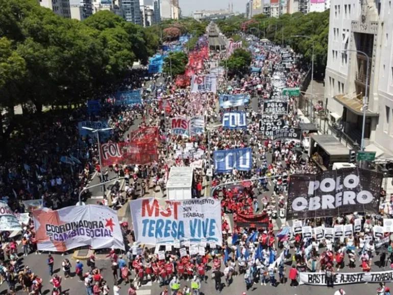 Debuta el protocolo “antipiquetes” en la marcha por la conmemoración del estallido del 2001