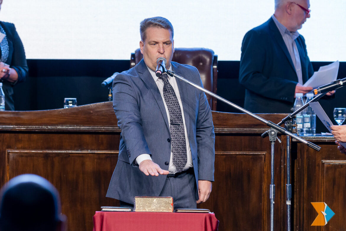 «La ley 844 protegería el bolsillo de los fueguinos», dijo Von der Thusen