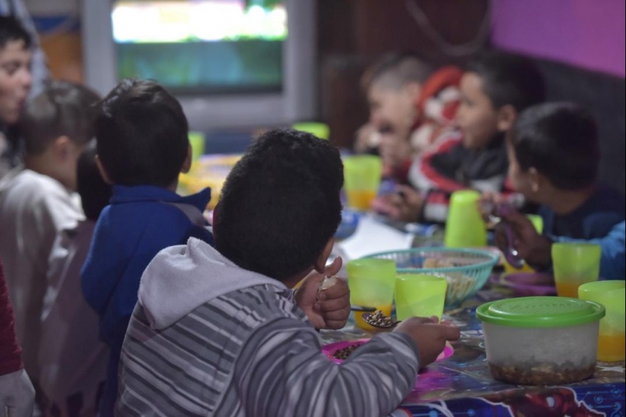 Comedor Pequeños Cisnes: “Gobierno desde hace dos o tres meses que solo traen migajas”