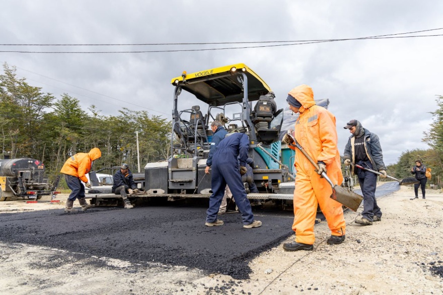 Gobierno advirtió sobre la paralización de cerca de 30 obras que se ejecutan con fondos nacionales