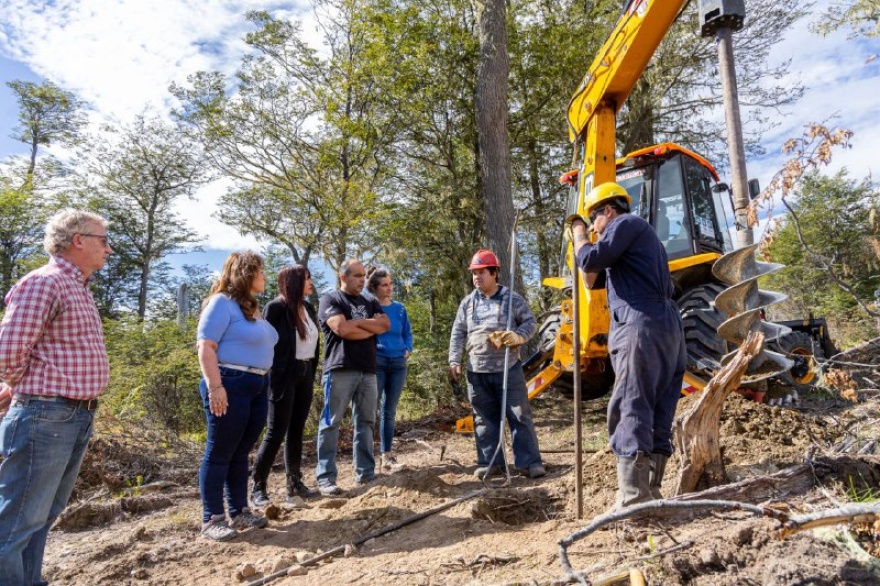 Productores de Tolhuin destacaron el impacto positivo del tendido eléctrico en la Ruta 23