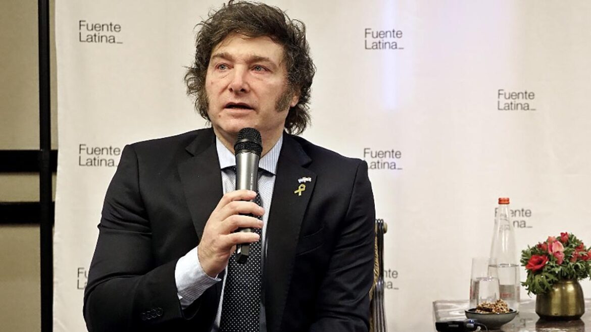 Milei volvió a apuntar contra el gobernador de Chubut: «Pobrecito, Nachito no la ve»