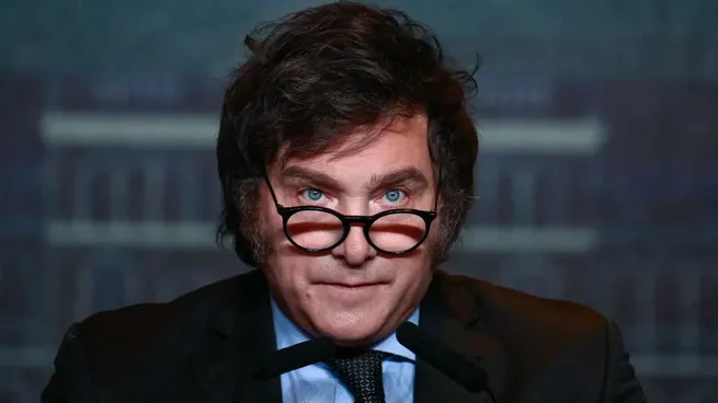 Milei adelantó que si el DNU no pasa Diputados lo van a separar en siete partes