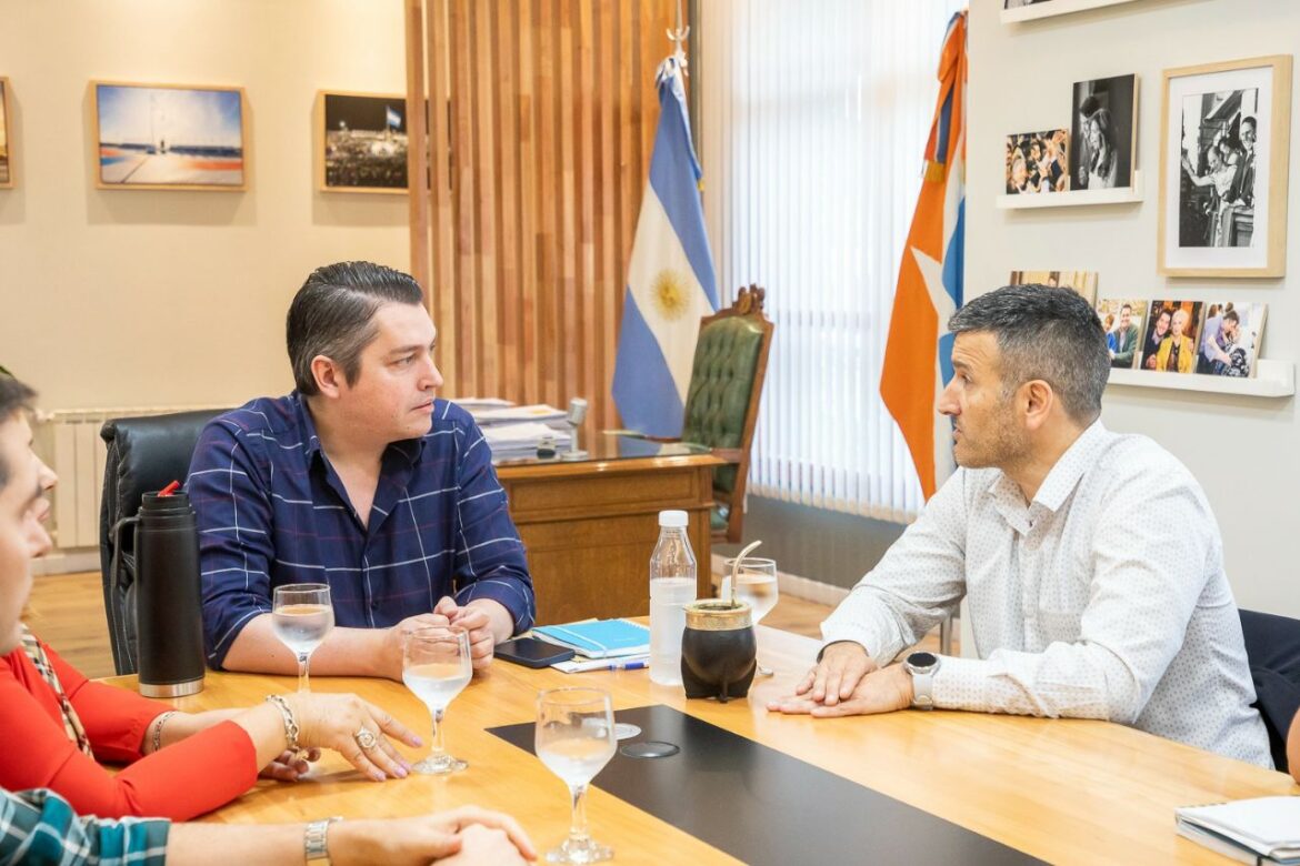 Se reunieron en intendente y el director de PAMI