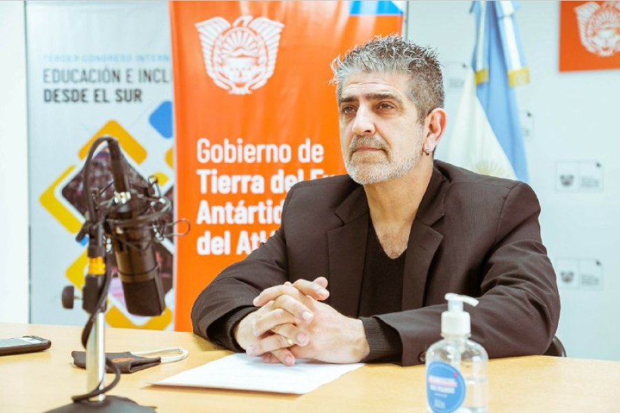 ”Vemos con mucha tristeza lo que este Gobierno Nacional está haciendo con la educación”