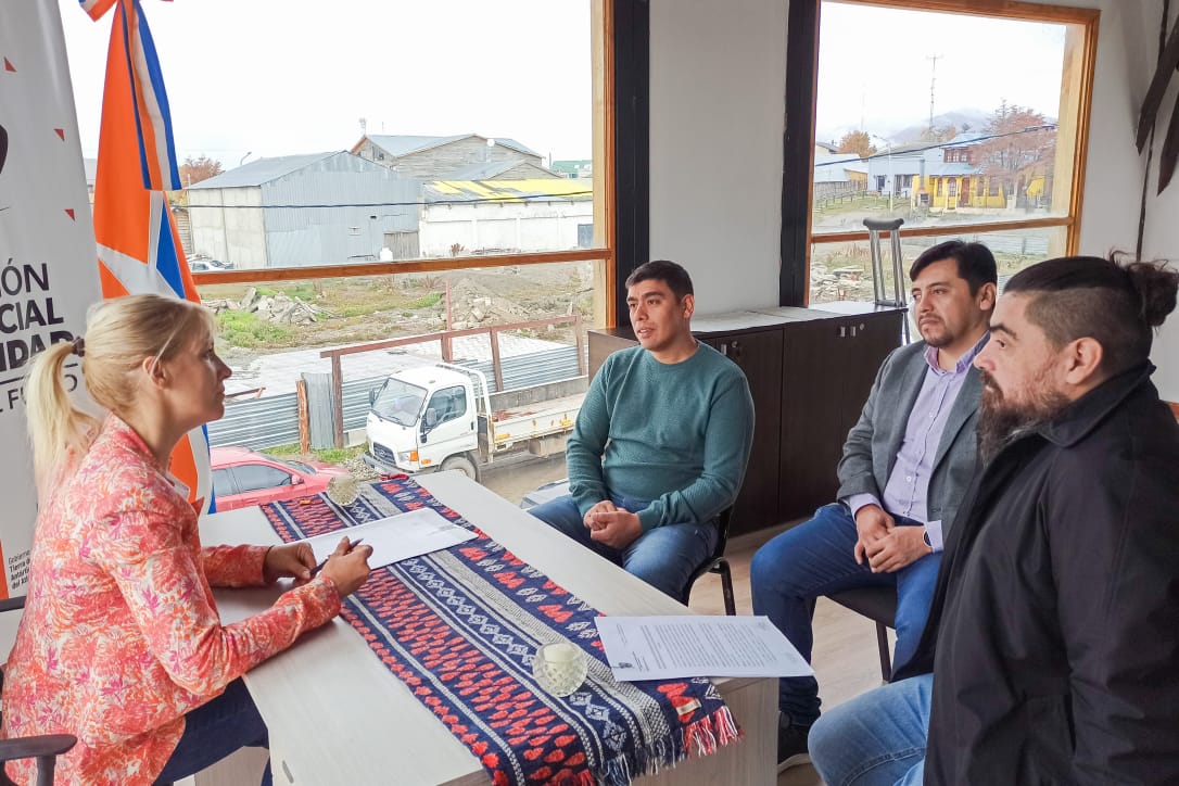 Vialidad provincial realiza tareas de mantenimiento en calles de  Tolhuin