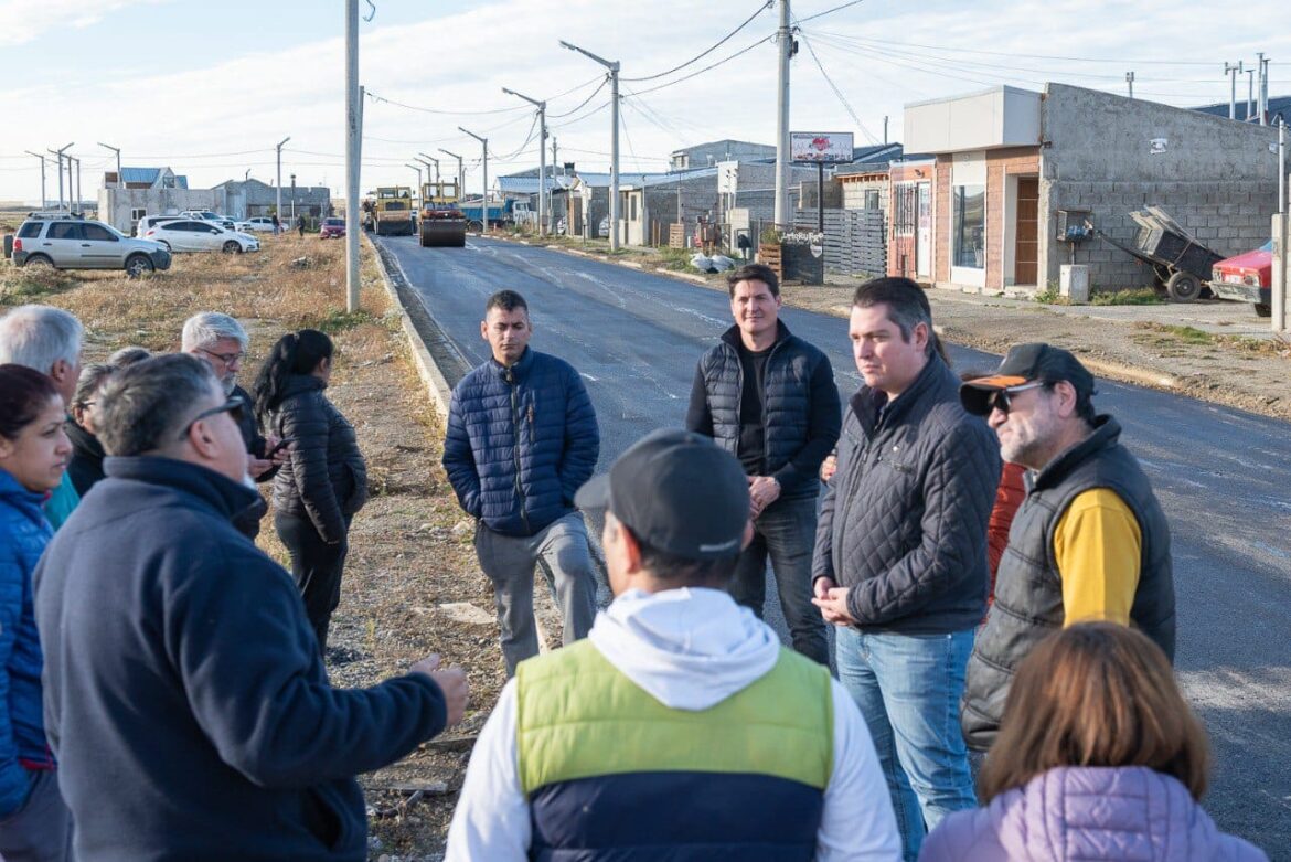 «La pavimentación del B° Los Cisnes es un compromiso cumplido»