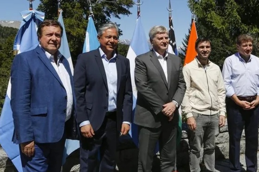 Los gobernadores patagónicos serán claves para el tratamiento de la ley Bases en el Senado