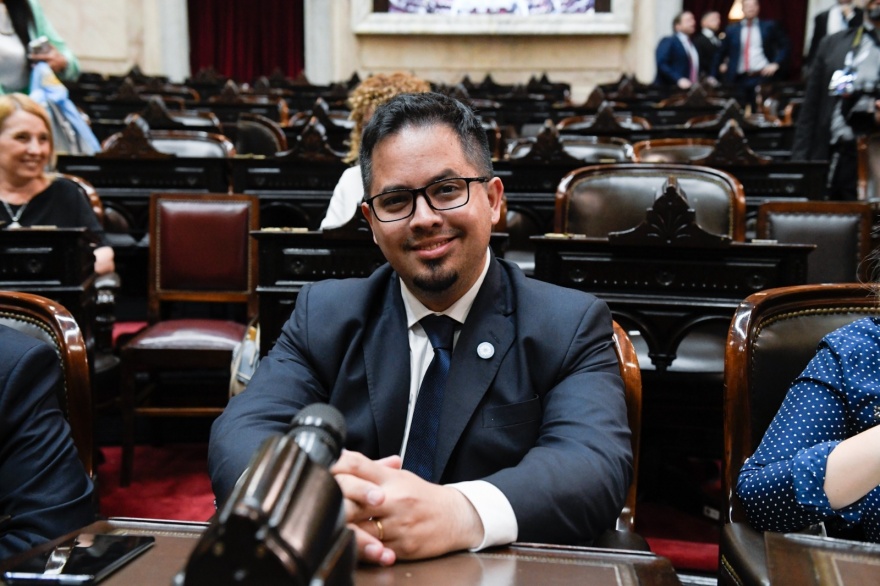 Santiago Pauli niega haber votado a favor del paquete fiscal y defiende su postura ante críticas de Tierra del Fuego