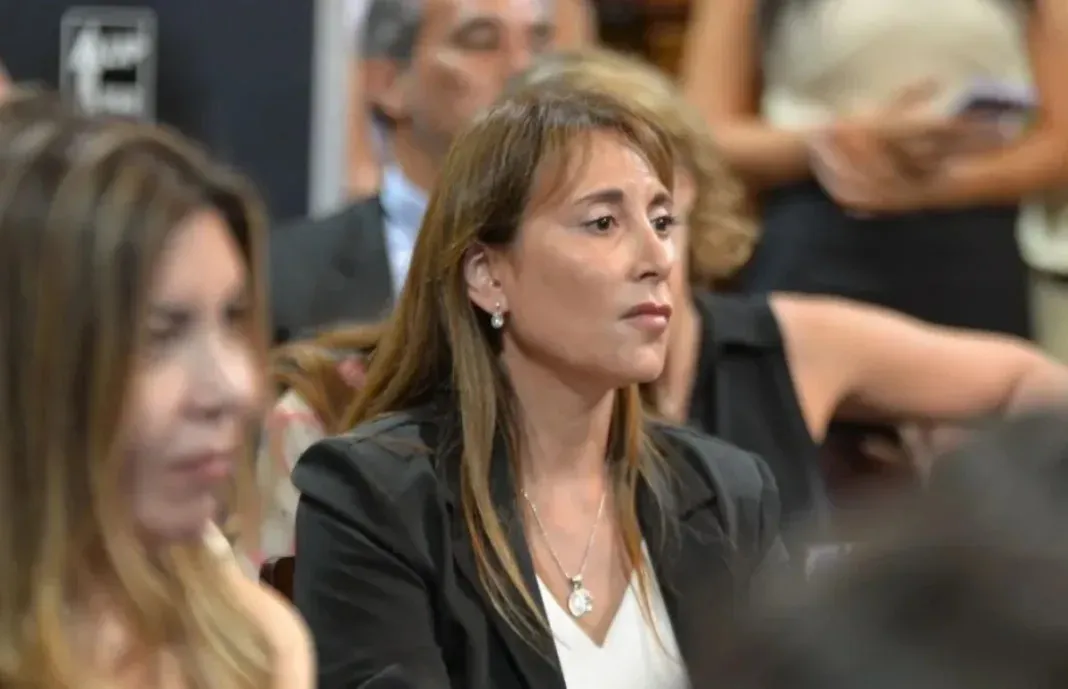 Cristina López: “Mondino debería presentar su renuncia”