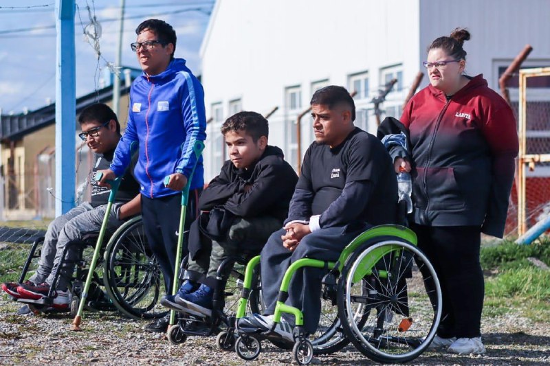 «La delegación de tierra del fuego partió hacia la pampa para competir en los iii juegos binacionales paraaraucanía 2024»