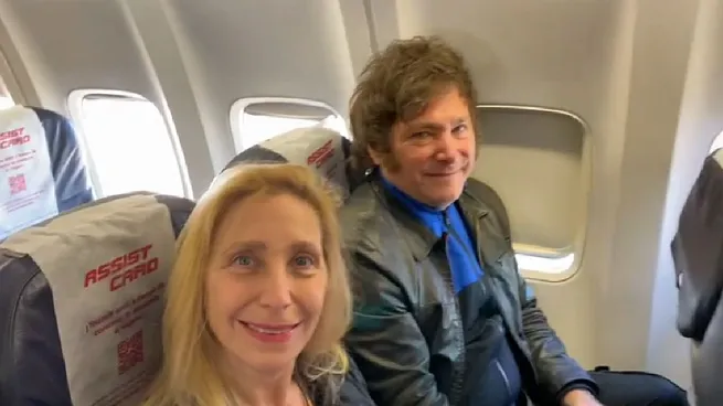 Javier Milei viajó con Luis Caputo a EEUU y se reunirá con banqueros, CEOs y empresarios