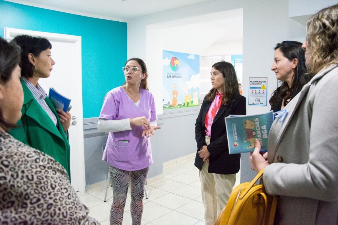 Funcionarias de Río Gallegos recorrieron establecimientos municipales para infancias y mujeres de Río Grande