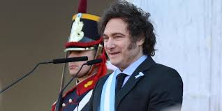 Complicado para lograr acuerdos, Milei insistió con el Pacto de Mayo y redobló la presión sobre la oposición