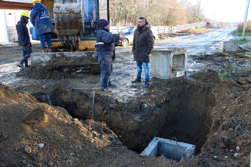 El municipio de tolhuin avanza con el plan de pluviales en calles Chepach y Michay