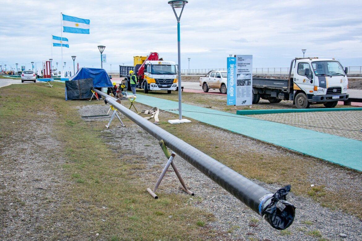 Carpa de la Dignidad: comenzó la obra de desviación del gasoducto