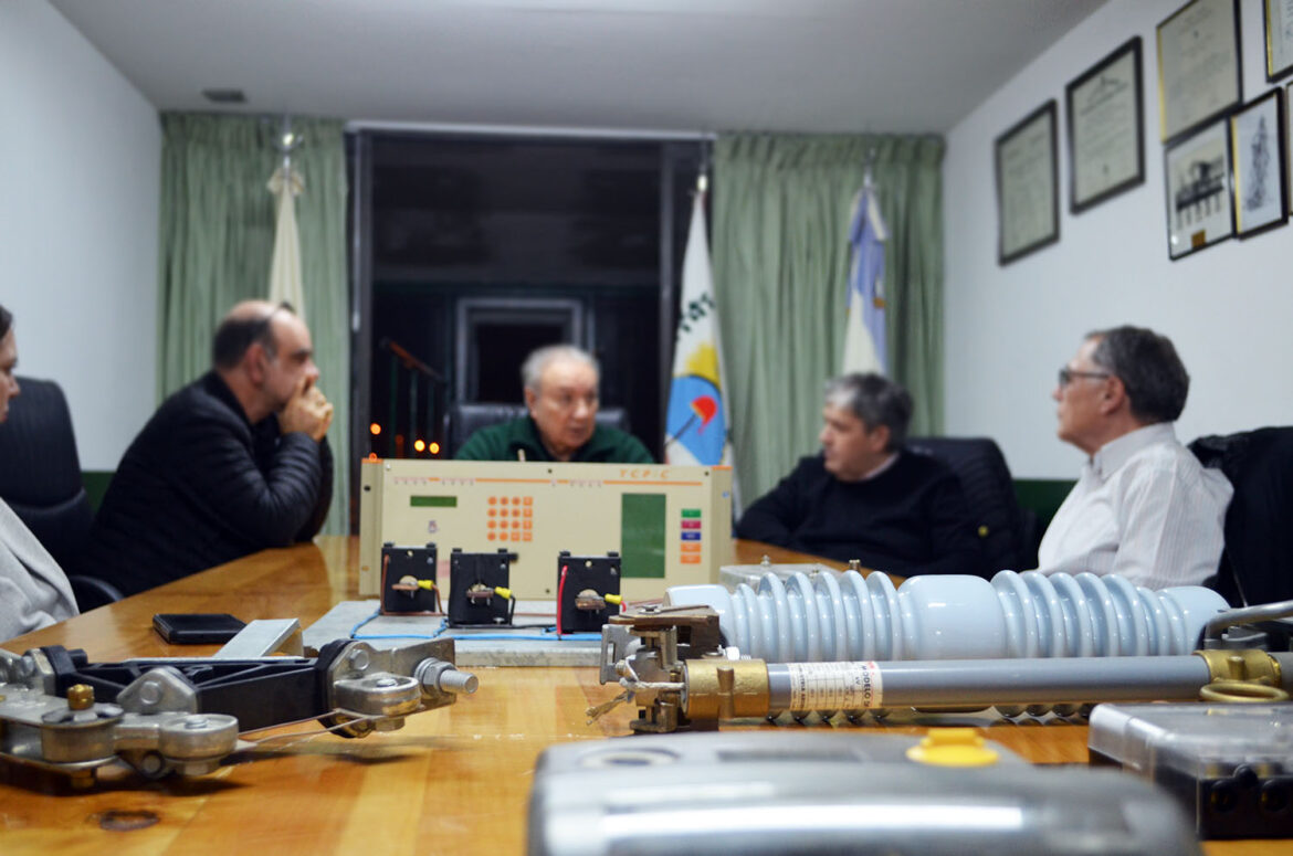 La UTN y la Cooperativa Eléctrica de Río Grande refuerzan su alianza de cooperación