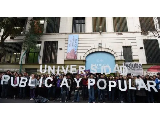 Docentes universitarios anuncian paro de 48 horas para el martes y miércoles