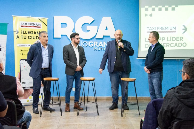 Bucci: «Esta aplicación solo trabaja con vehículos que están regulados y homologados por el municipio»