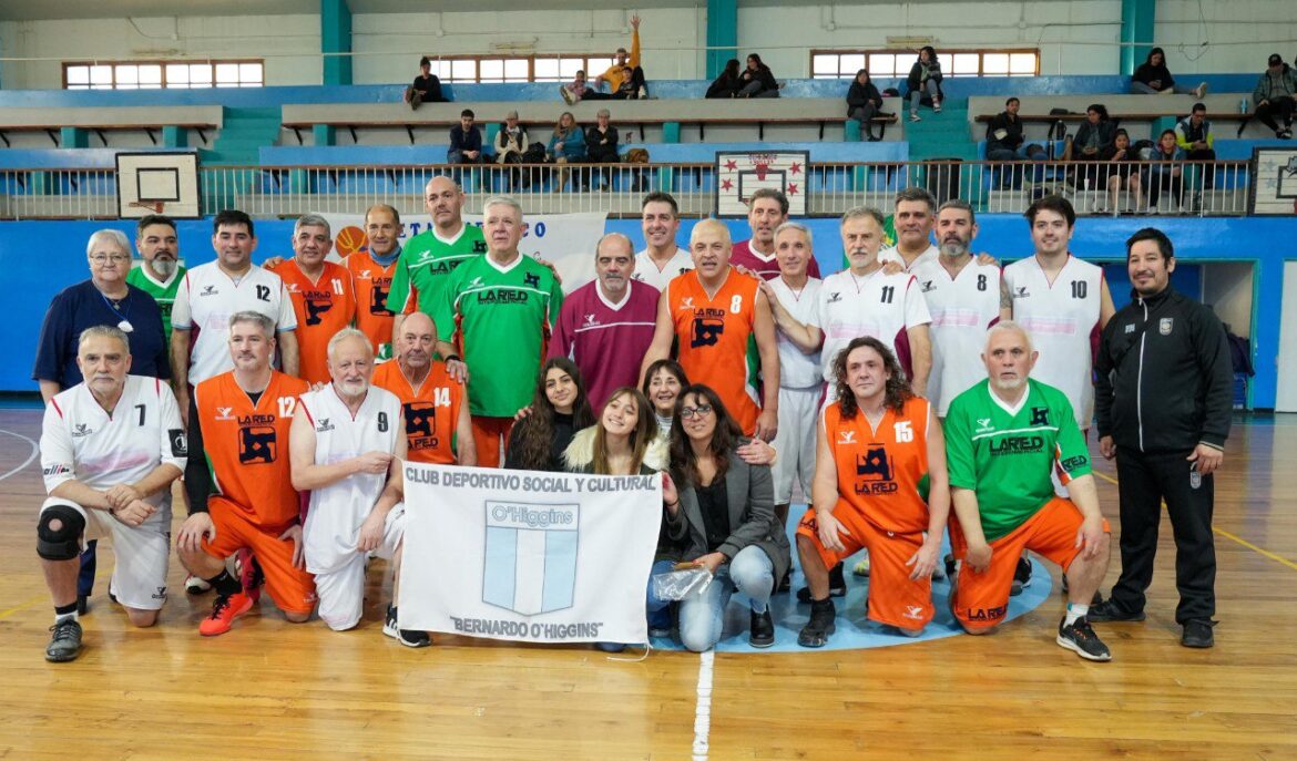 Comenzó el torneo de básquet en homenaje al profesor Alberto Díaz
