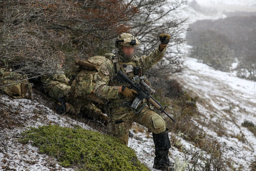 Soldados de Chile y EEUU realizan ejercicio militar en Tierra del Fuego y la Antártida