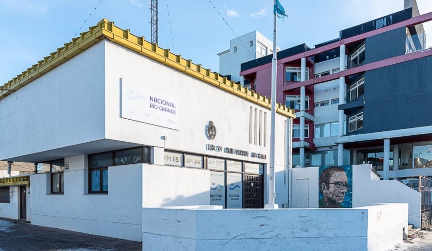 Radio Nacional: continúa el recorte en la programación local y retiros “voluntarios”