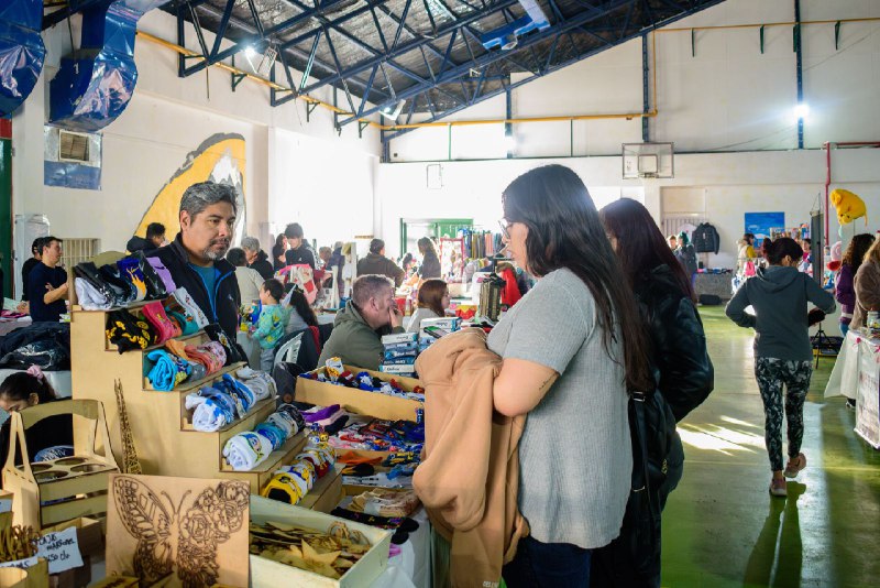 En el marco del “Mes de la Amistad”: con éxito se realizó una nueva edición de Emprender TDF en Río Grande