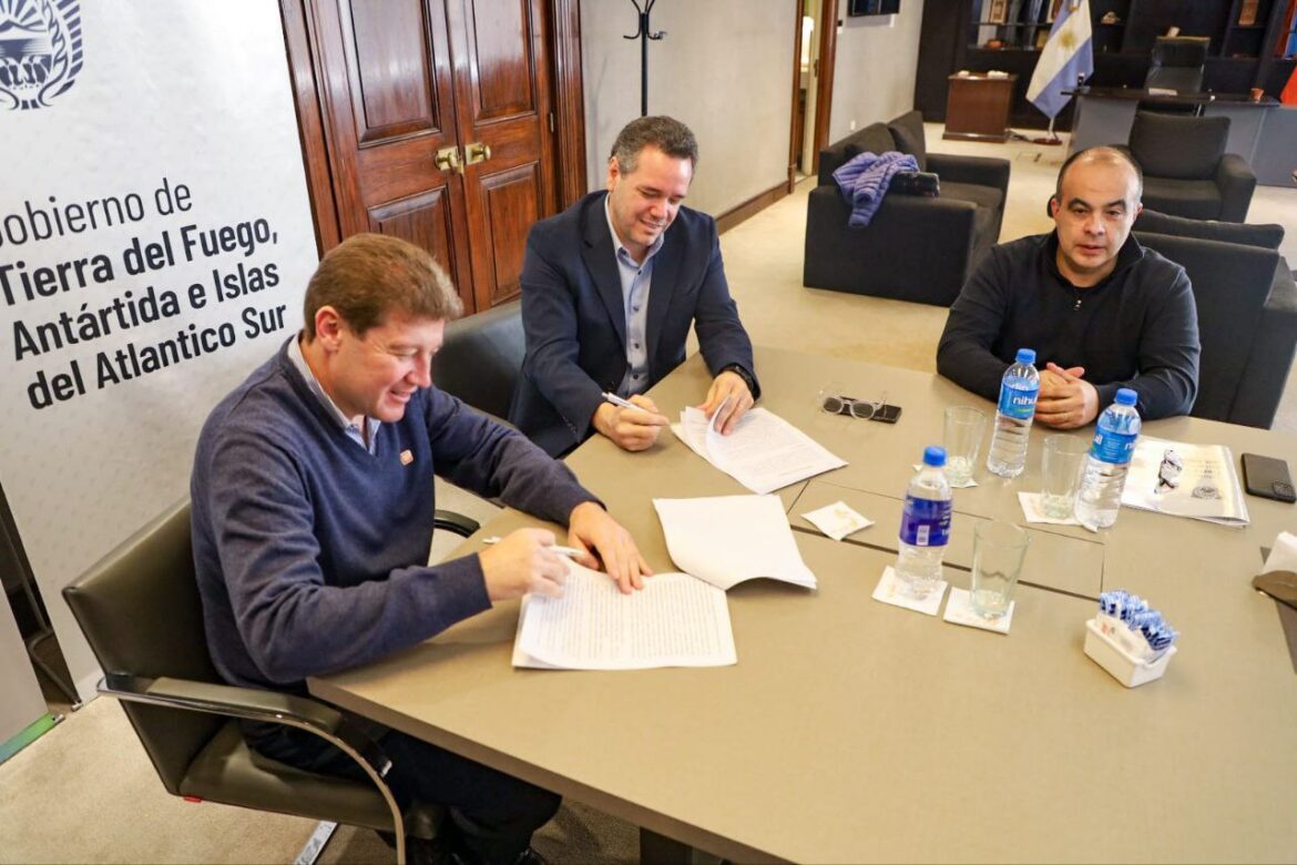 El Gobernador Melella firmó convenio con CWP Global para consolidar las acciones en el marco de la ampliación de la matriz productiva