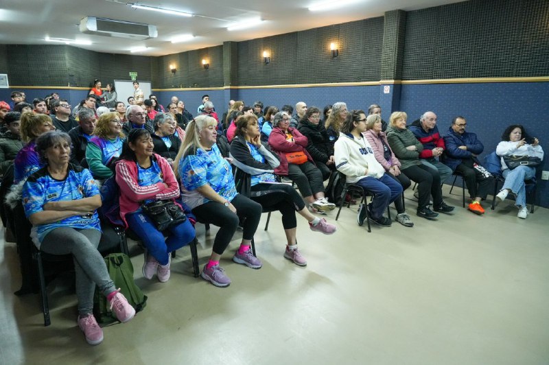 Clubes riograndenses entrenan en espacios deportivos municipales