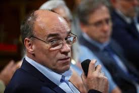 «Blanco descarta su voto a Lijo en el Senado, la UCR lo excluye de la comisión y se desata la controversia»