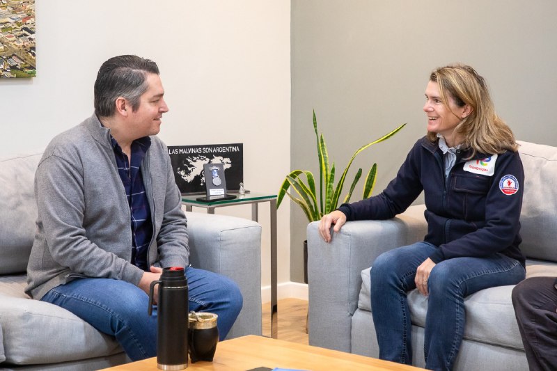 El intendente martín pérez se reunió con autoridades de Total Energies