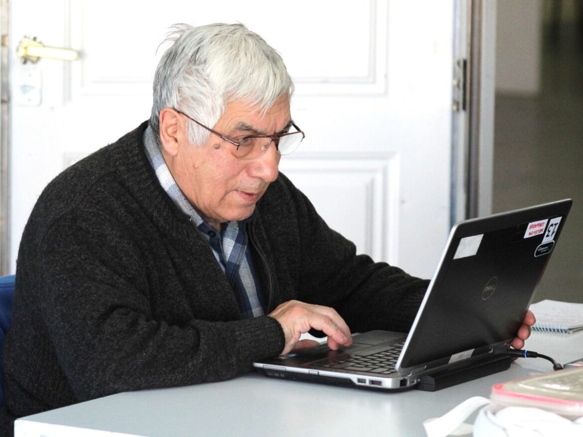 EL MUNICIPIO DE RÍO GRANDE PROMUEVE LA INCLUSIÓN DIGITAL PARA PERSONAS MAYORES