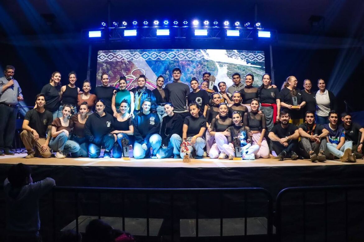 Camino al campeonato nacional, Tolhuin reunió a malambistas y bailarines de toda la provincia