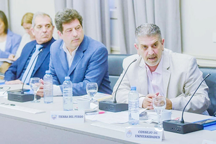 «En septiembre, el salario inicial de un docente será de 851 mil pesos por cargo»