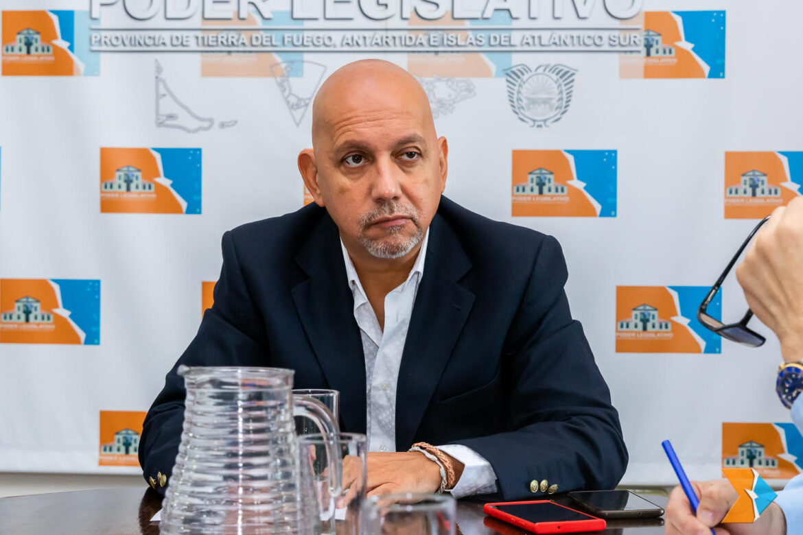 Villegas insiste en la creación de una Comisión Investigadora sobre la instalación del radar inglés en Tolhuin